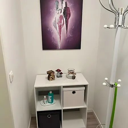 Petit Bijou Apartment *